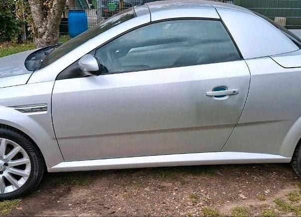Gebraucht Opel Tigra 90 PS (66 kW) 2005 Silber Cabrio