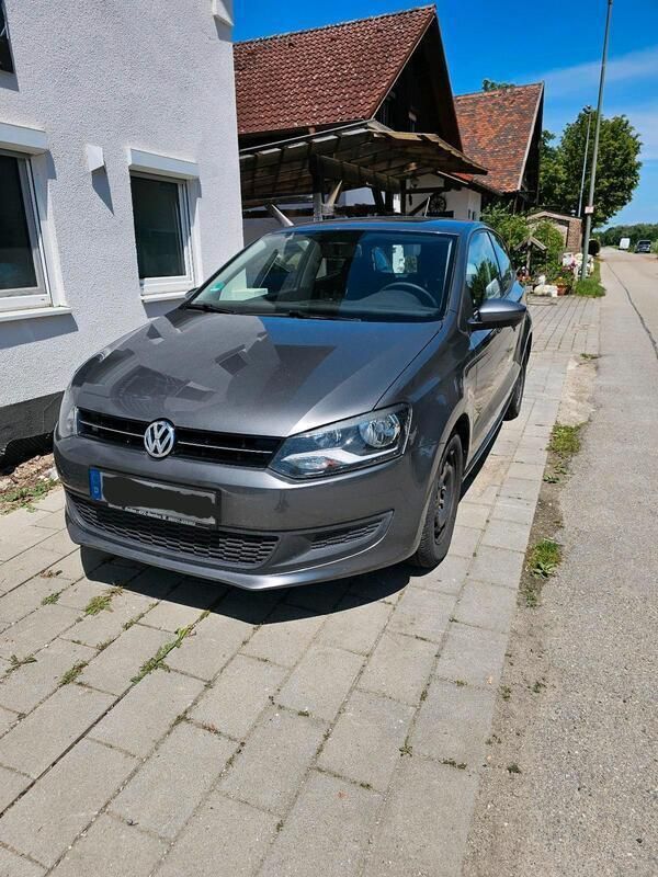Grau Gebraucht 2011 VW Polo Style Kleinwagen | 5.500 € (Guter Preis) - Bild 1/4