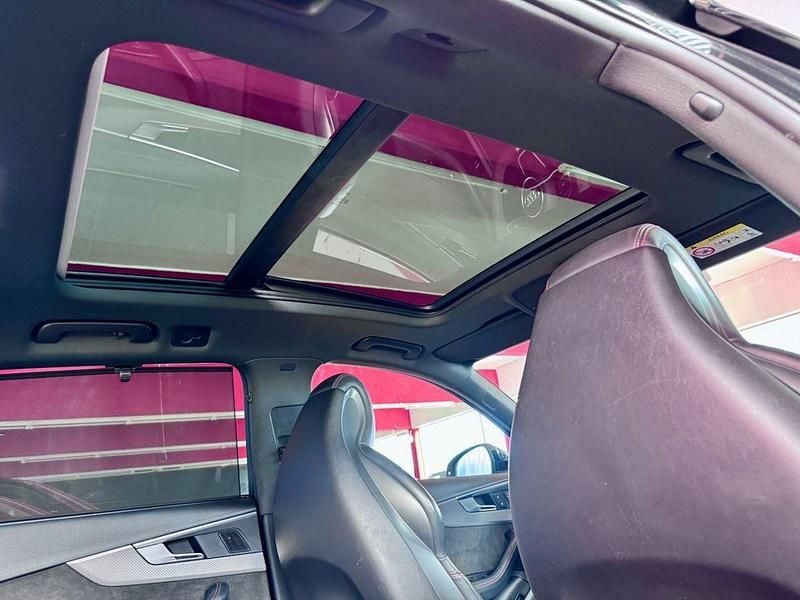 Second-hand Audi RS4 Sport 450 CP (330 kW) 2019 Negru Break