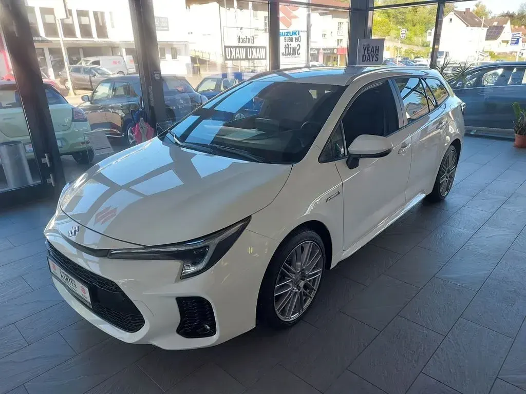 Gebraucht Suzuki Swace Comfort+ 98 PS (72 kW) 2024 Weiss Kombi