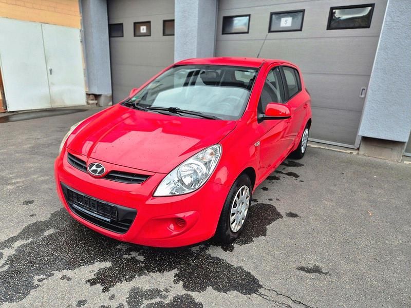 Rot Gebraucht 2011 Hyundai i20 Edition Kleinwagen | 4.000 € (Fairer Preis) - Bild 1/4