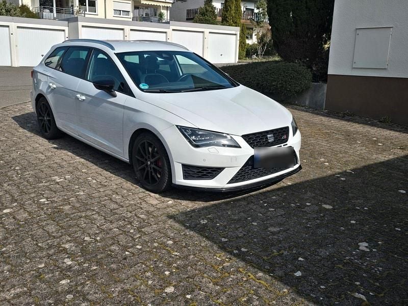 Gebraucht Seat Leon Cupra 290 290 PS (213 kW) 2016 Weiß Kombi