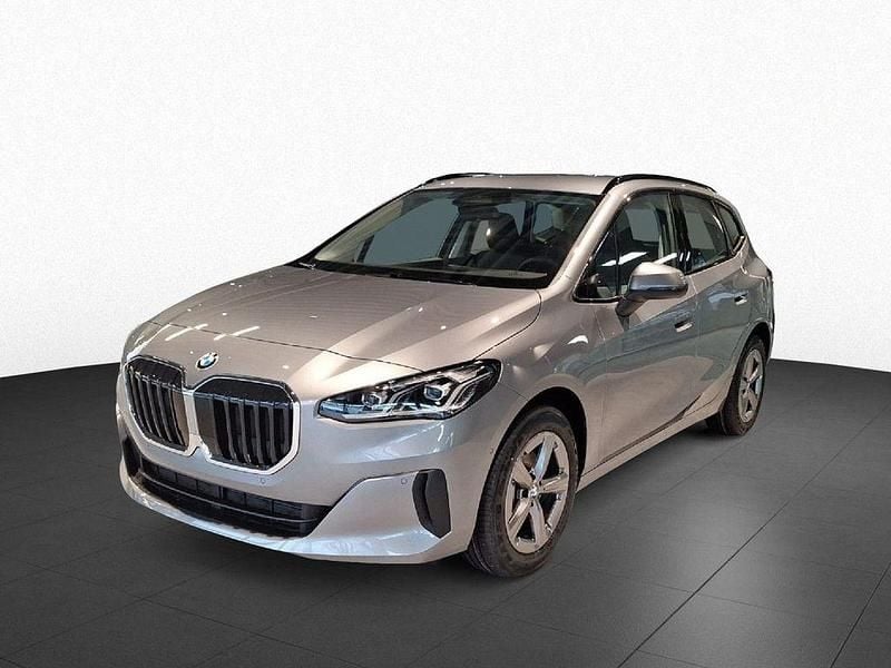 Neu BMW 220 Efficient Dynamics 170 PS (125 kW) 2025 Grau Kombi