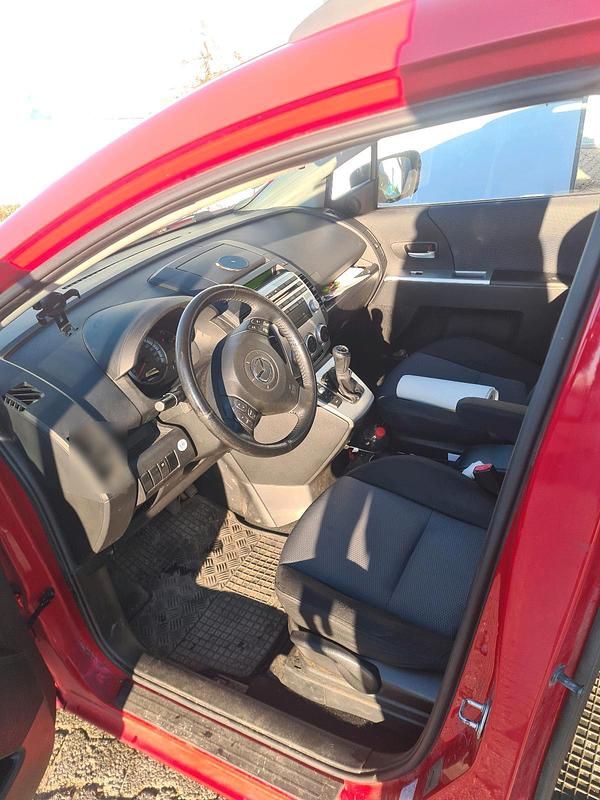Gebraucht Mazda 5 143 PS (105 kW) 2006 Rot Van / Kleinbus