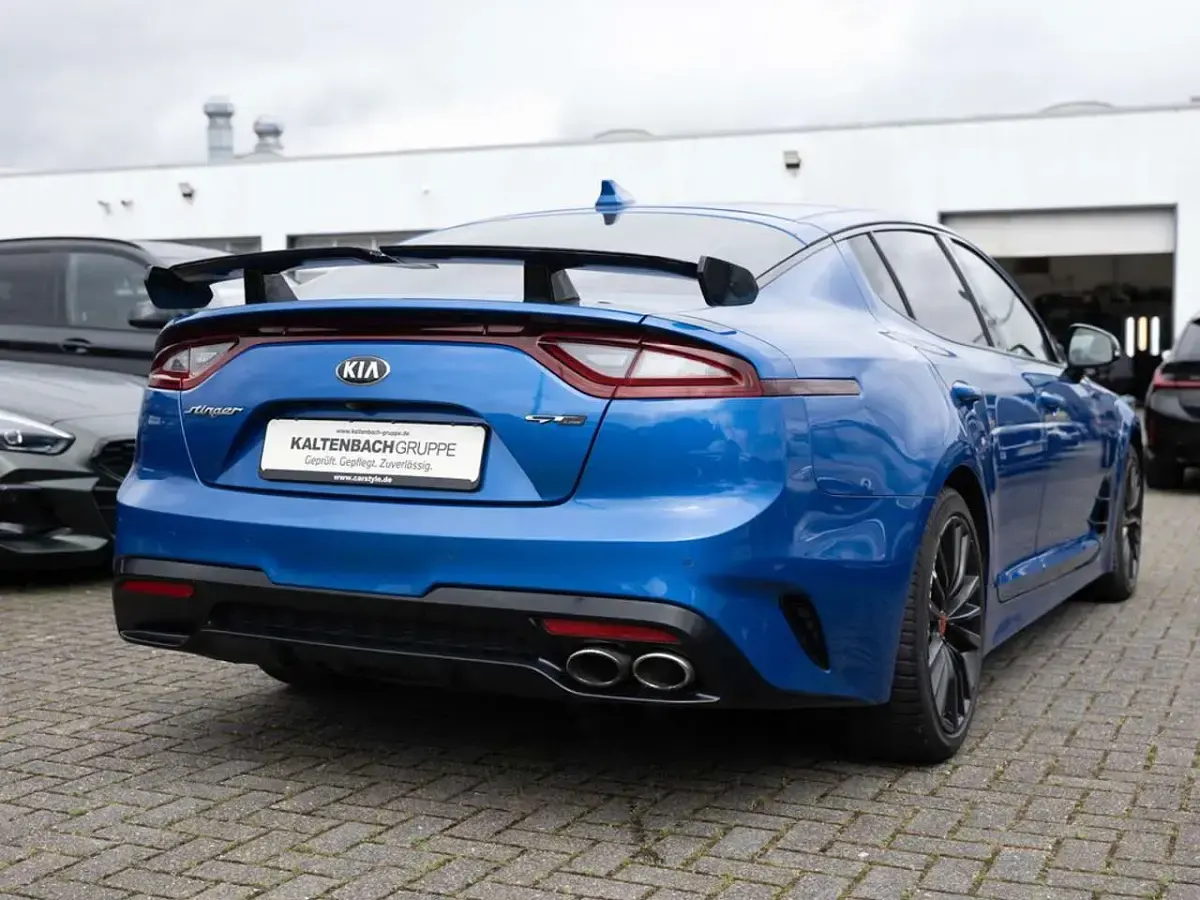 Gebraucht Kia Stinger GT-Line 200 PS (147 kW) 2018 Blau Kleinwagen
