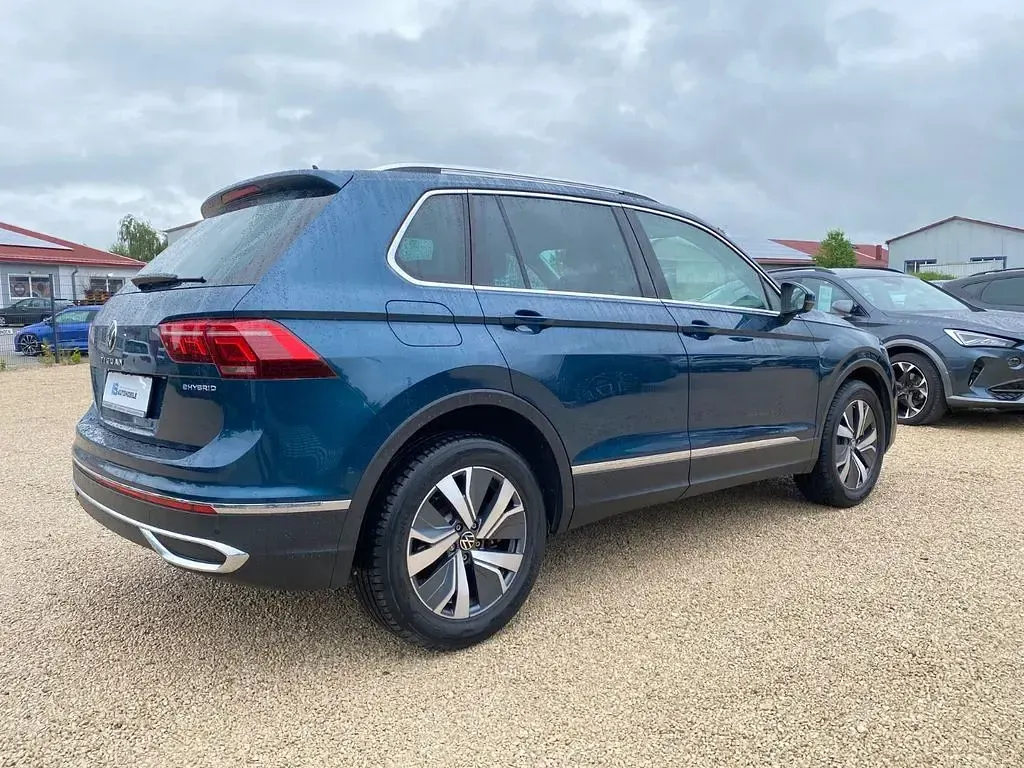 Gebraucht VW Tiguan Elegance 245 PS (180 kW) 2021 Blau SUV