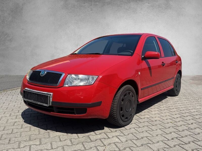 Corrida rot Gebraucht 2003 Skoda Fabia Limousine | 1.990 € (Fairer Preis) - Bild 1/4