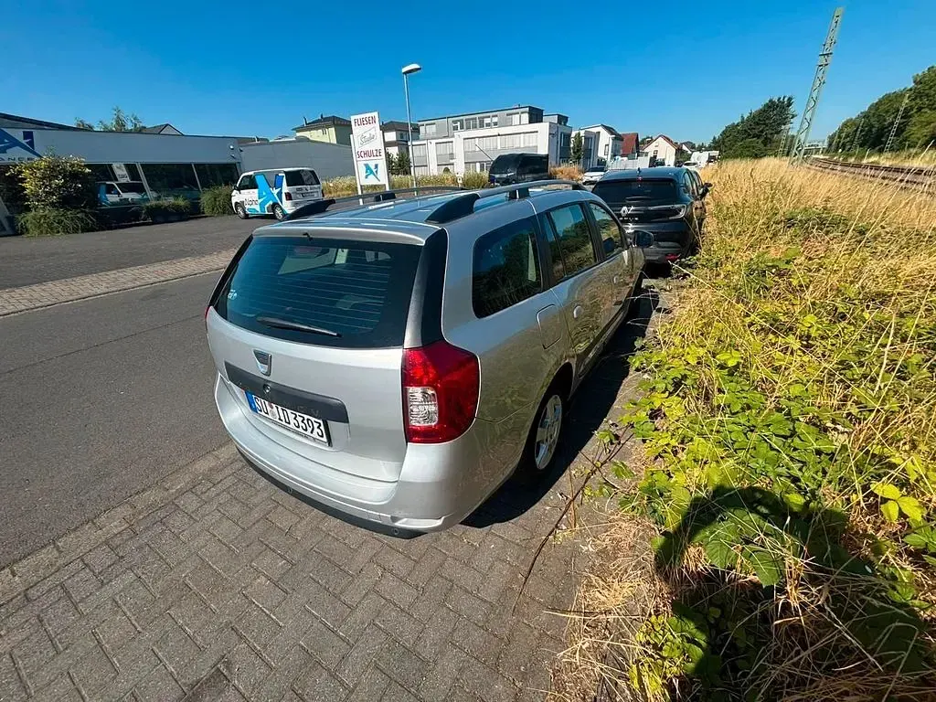 Gebraucht Dacia Logan MCV Lauréate 90 PS (66 kW) 2017 Grau Kombi
