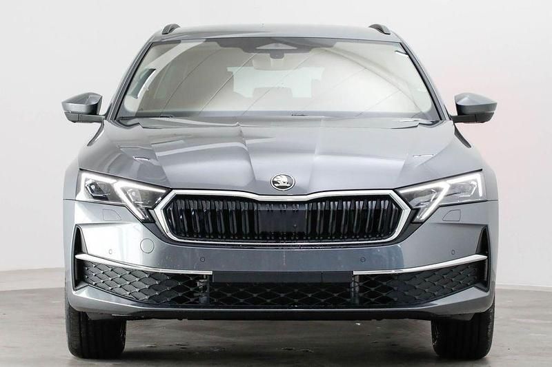 Neu Skoda Octavia 150 PS (110 kW) 2026 Grau Kombi
