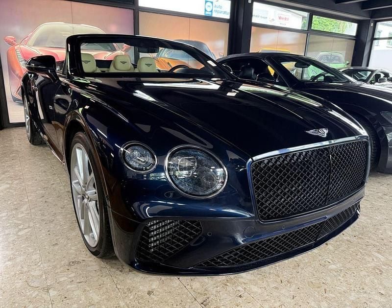 Blau Gebraucht 2020 Bentley Continental GT Convertible Mulliner Cabrio | 159.900 € - Bild 1/4