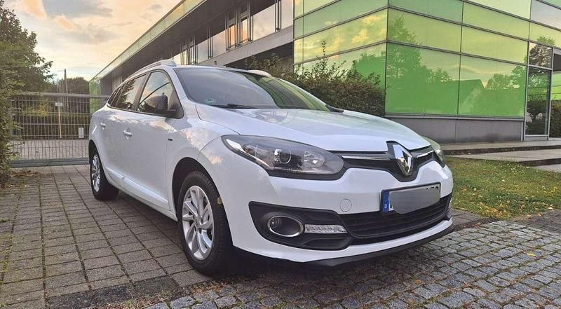 Weiß Gebraucht 2015 Renault Mégane GrandTour LIMITED Kombi | 6.600 € (Fairer Preis) - Bild 1/4