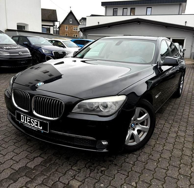 Gebraucht BMW 730 245 PS (180 kW) 2012 Schwarz Limousine