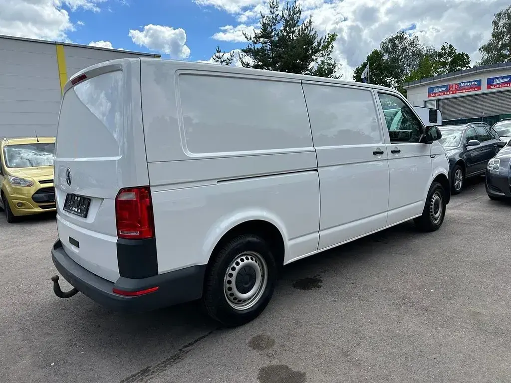 Gebraucht VW Transporter 150 PS (110 kW) 2019 Weiß Van