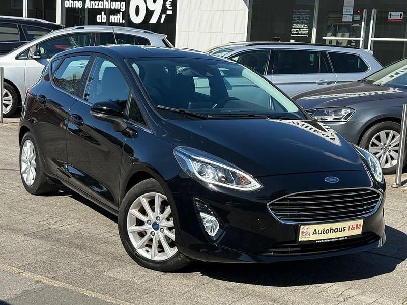 Gebraucht Ford Fiesta Titanium 101 PS (74 kW) 2017 Schwarz Kleinwagen