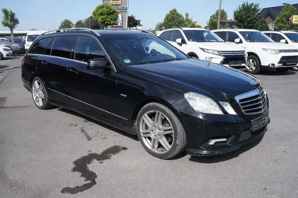 Gebraucht Mercedes E300 204 PS (150 kW) 2010 Kombi