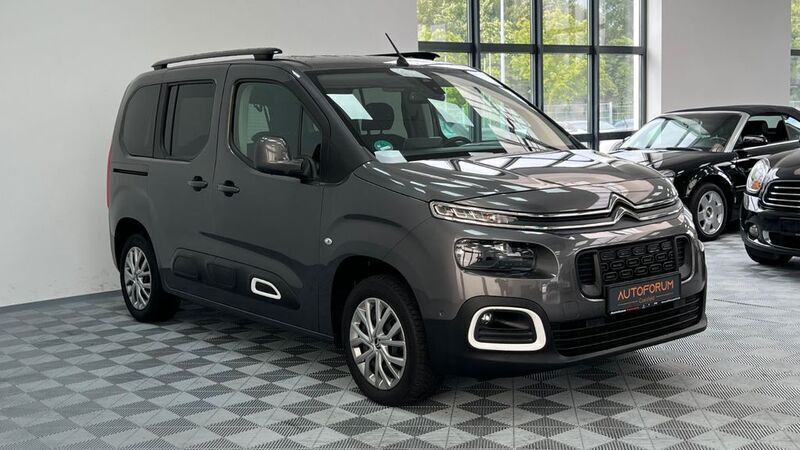 Grau Gebraucht 2020 Citroën Berlingo Shine Van / Kleinbus | 17.777 € (Fairer Preis) - Bild 1/4
