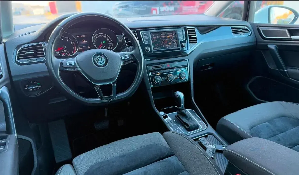 Gebraucht VW Golf 150 PS (110 kW) 2016 Weiß SUV