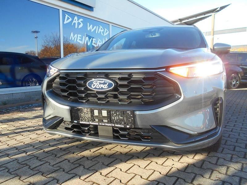 Gebraucht Ford Kuga ST-Line 186 PS (136 kW) 2025 Silber SUV