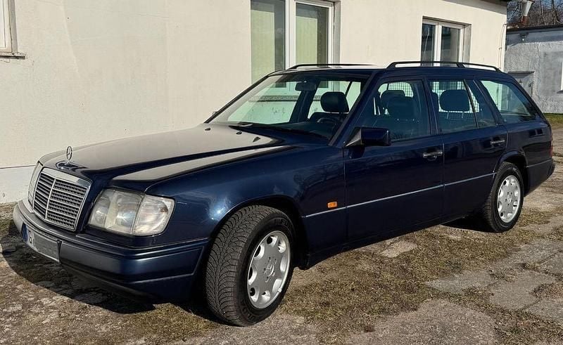 Gebraucht Mercedes 320 220 PS (161 kW) 1994 Blau Limousine
