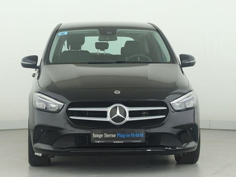 Gebraucht Mercedes B250e 218 PS (160 kW) 2022 Schwarz Van / Kleinbus