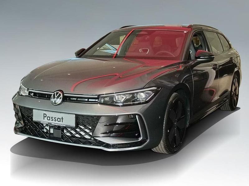 Gebraucht VW Passat R-line 193 PS (141 kW) 2025 Grau Limousine