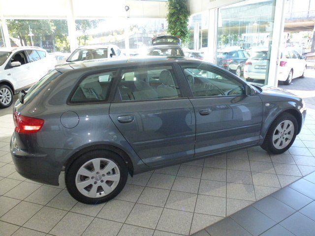 Gebraucht Audi A3 Sportback Ambiente 140 PS (102 kW) 2006 Grau metallic Kleinwagen