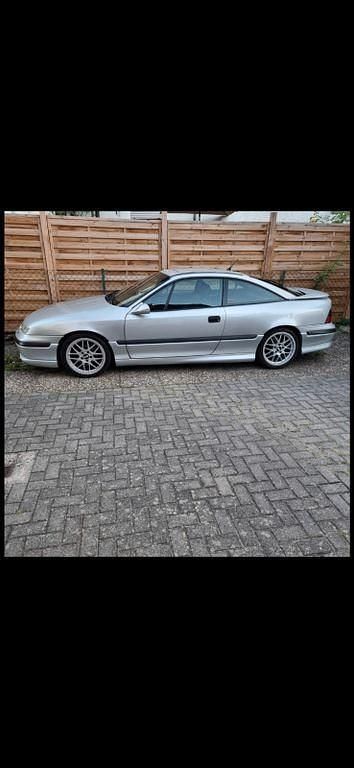 Silber Gebraucht 1992 Opel Calibra Coupé | 15.999 € - Bild 1/4