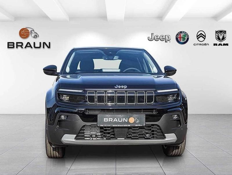 Neu Jeep Avenger Summit 110 PS (80 kW) 2025 Volcano black SUV