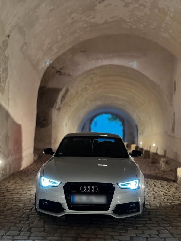 Grau Gebraucht 2016 Audi A5 S-Line Coupé | 23.000 € (Etwas zu teuer) - Bild 1/4