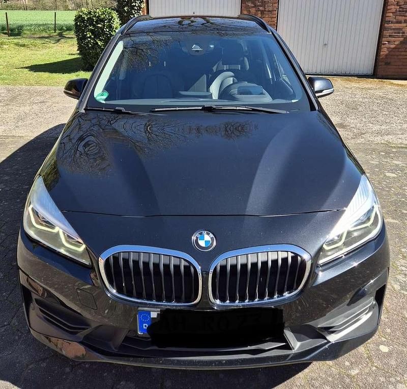 Gebraucht BMW 218 Advantage 150 PS (110 kW) 2020 Schwarz Van / Kleinbus