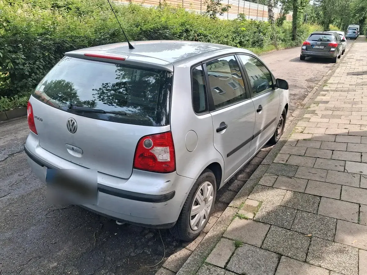 Gebraucht VW Polo 64 PS (47 kW) 2003 Silber Kleinwagen
