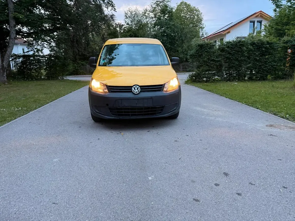 Gebraucht VW Caddy 115 PS (84 kW) 2012 Gelb Van / Kleinbus