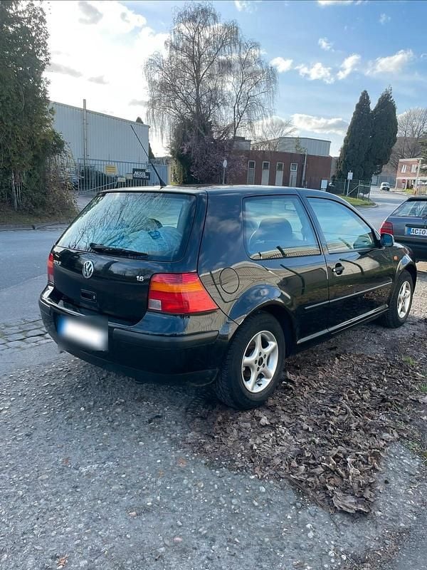 Gebraucht VW Golf IV 101 PS (74 kW) 1998 Schwarz Kleinwagen