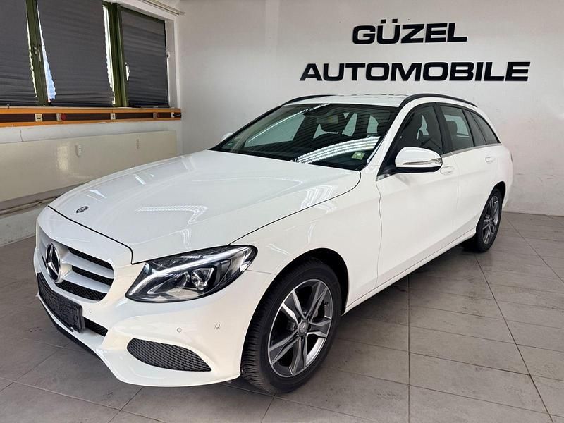 Gebraucht Mercedes C200 184 PS (135 kW) 2015 Weiß Kombi