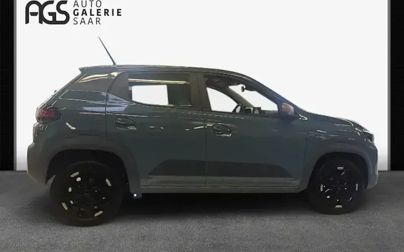 Second-hand Dacia Spring Extreme 47 kW (65 CP) 2024 Albastru Hatchback