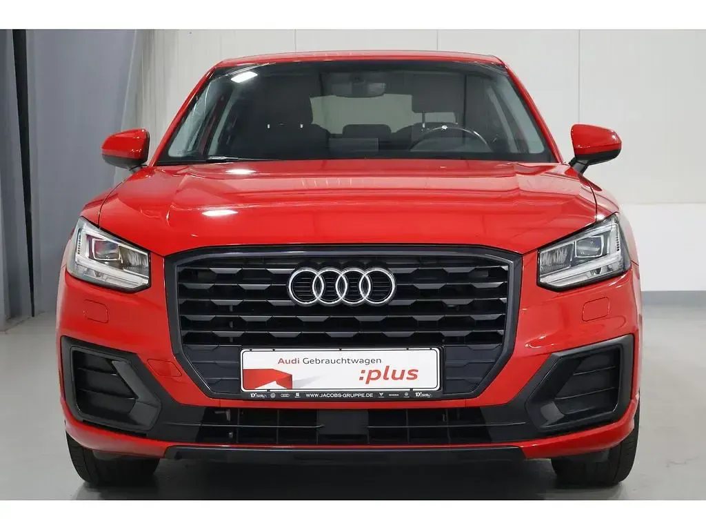Gebraucht Audi Q2 Sport 150 PS (110 kW) 2018 Tangorot metallic SUV