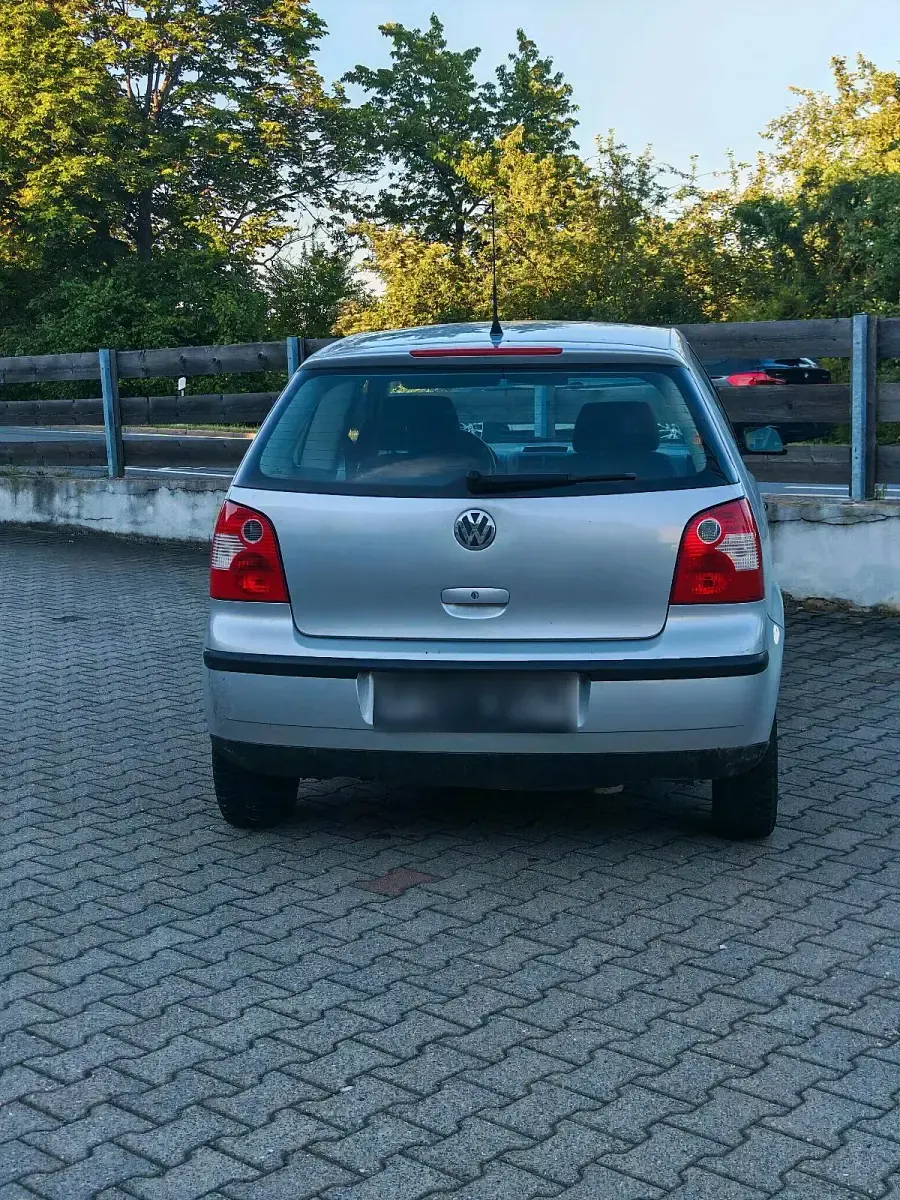 Gebraucht VW Polo 75 PS (55 kW) 2003 Silber Kleinwagen