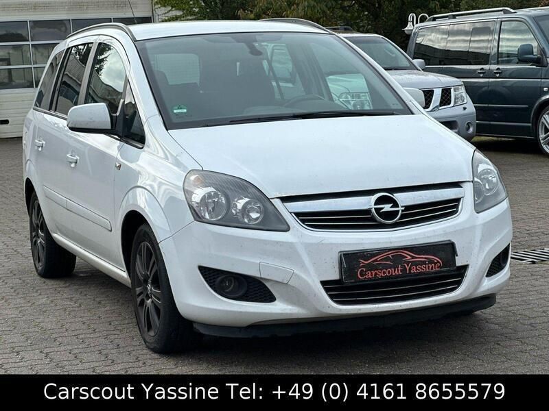 Weiß Gebraucht 2011 Opel Zafira Design Edition Van / Kleinbus | 3.490 € (Fairer Preis) - Bild 1/4