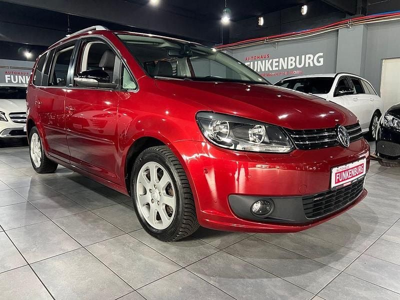Gebraucht VW Touran Style 105 PS (77 kW) 2012 Rot Van / Kleinbus
