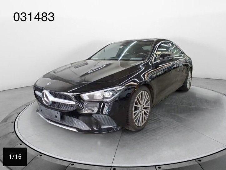 Nachtschwarz Gebraucht 2019 Mercedes CLA200 Coupé | 24.950 € (Guter Preis) - Bild 1/4