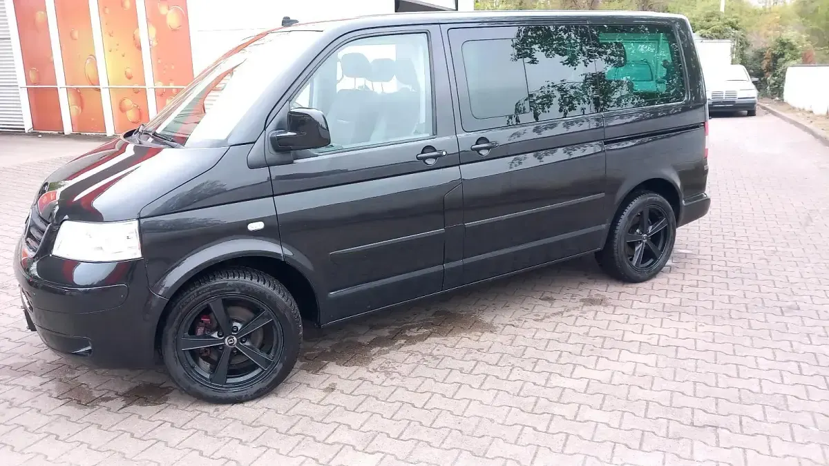Gebraucht VW Multivan 170 PS (125 kW) 2004 Schwarz Van / Kleinbus