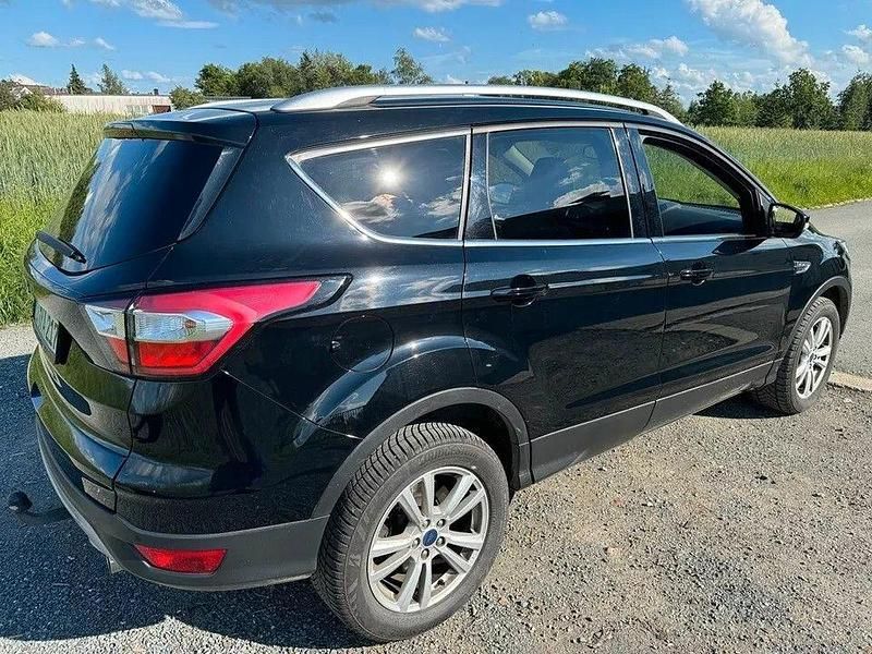 Gebraucht Ford Kuga Cool & Connect 150 PS (110 kW) 2019 Schwarz SUV