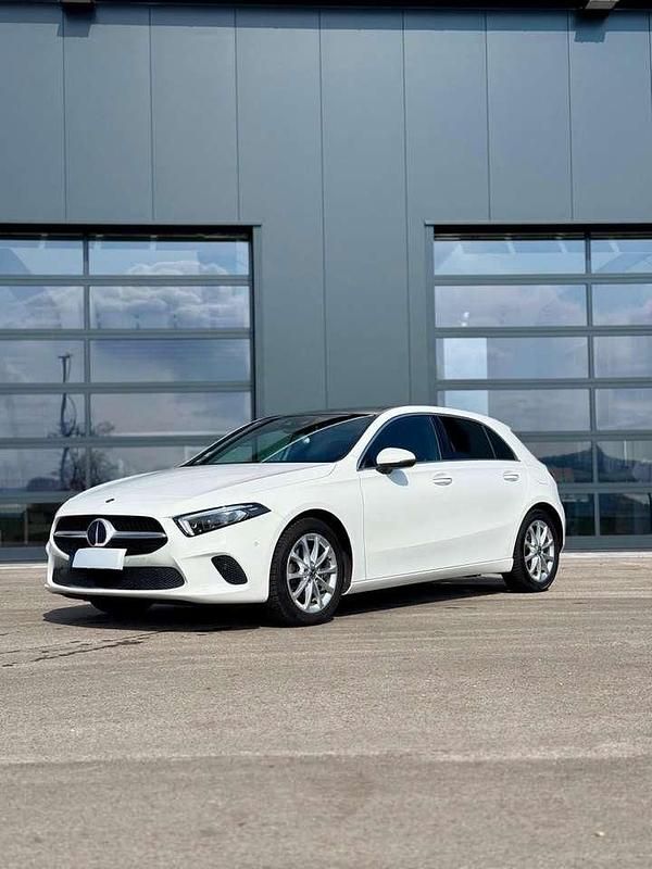 Gebraucht 2020 Mercedes A200 Progressive Limousine | 20.500 € (Fairer Preis) - Bild 1/4