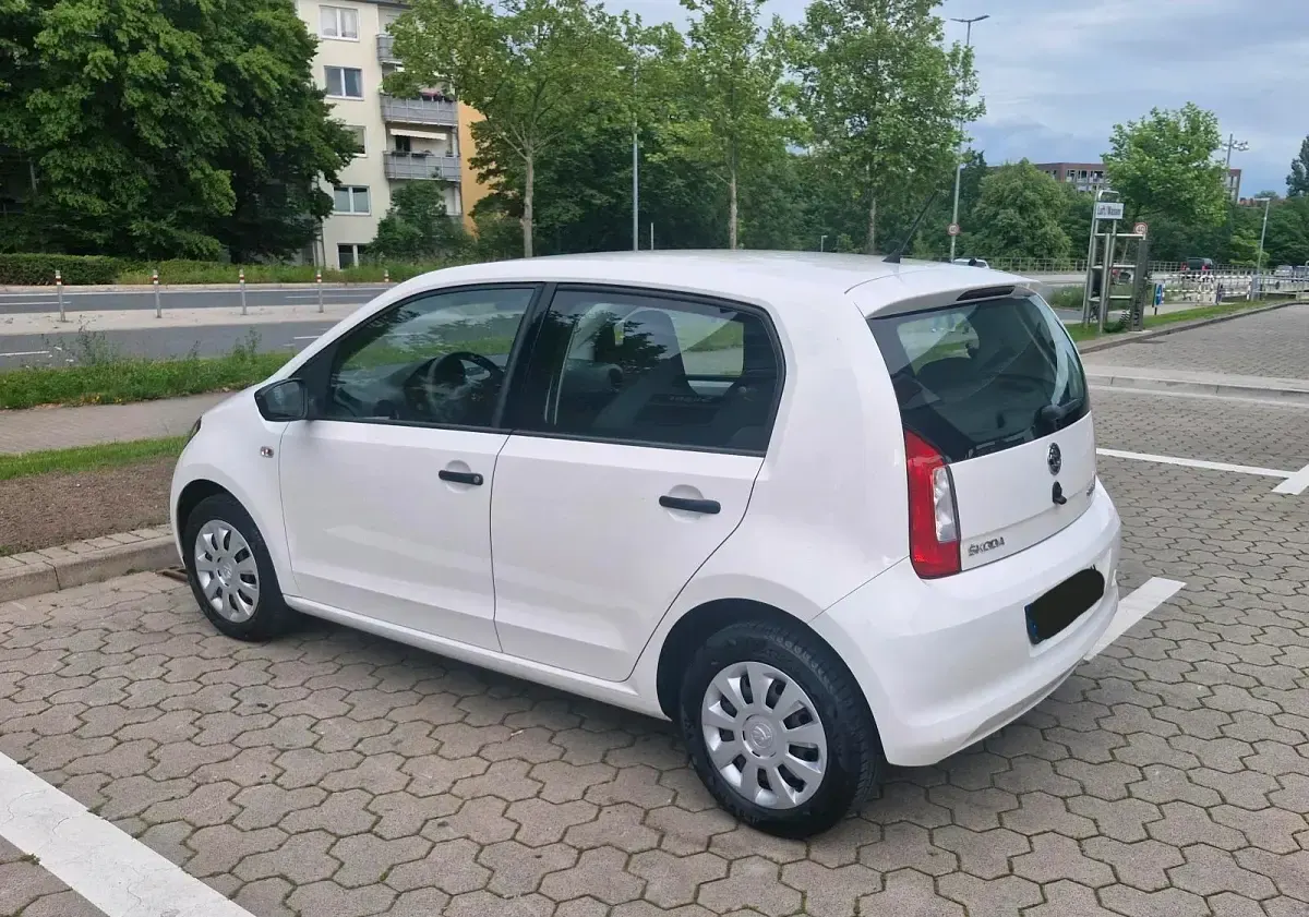 Gebraucht Skoda Citigo Active 60 PS (44 kW) 2019 Weiß Kleinwagen