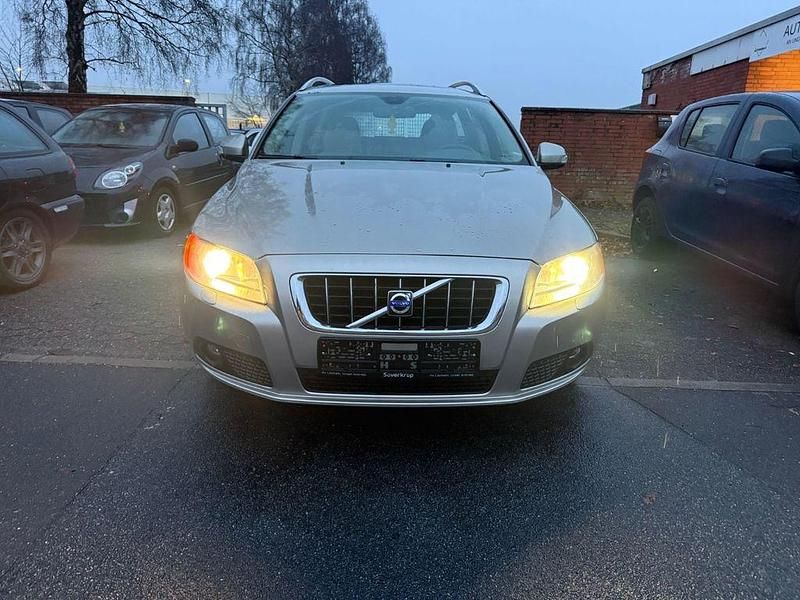 Gebraucht Volvo V70 Summum 185 PS (136 kW) 2007 Grau Kombi