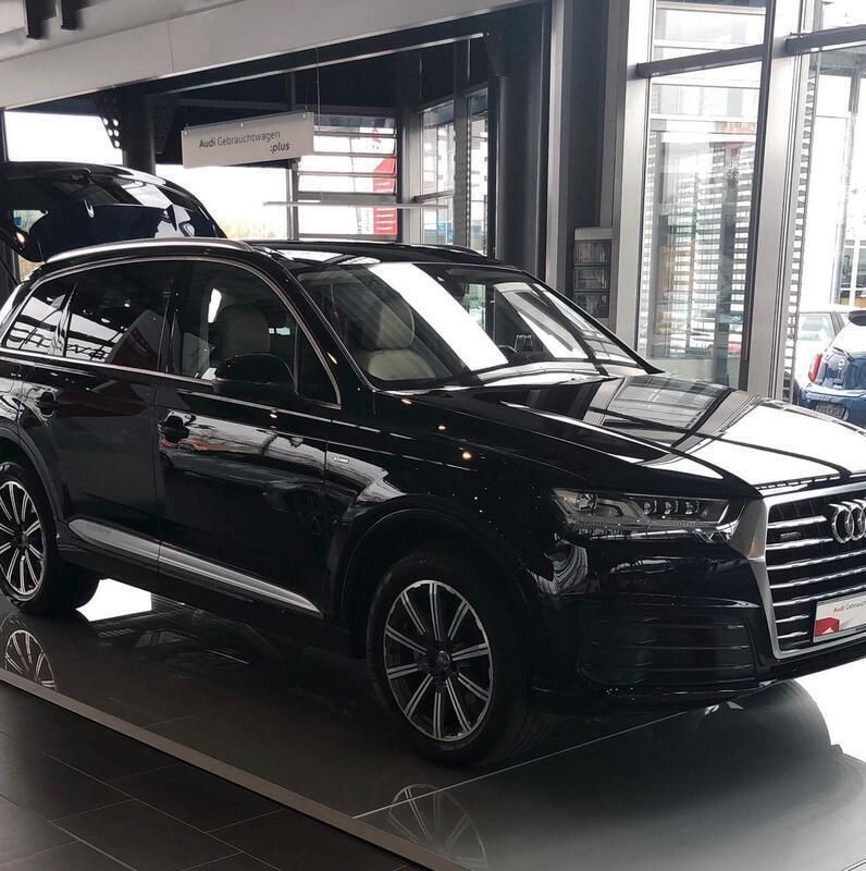 Blau Gebraucht 2016 Audi Q7 S-Line SUV | 35.000 € (Teuer) - Bild 1/4