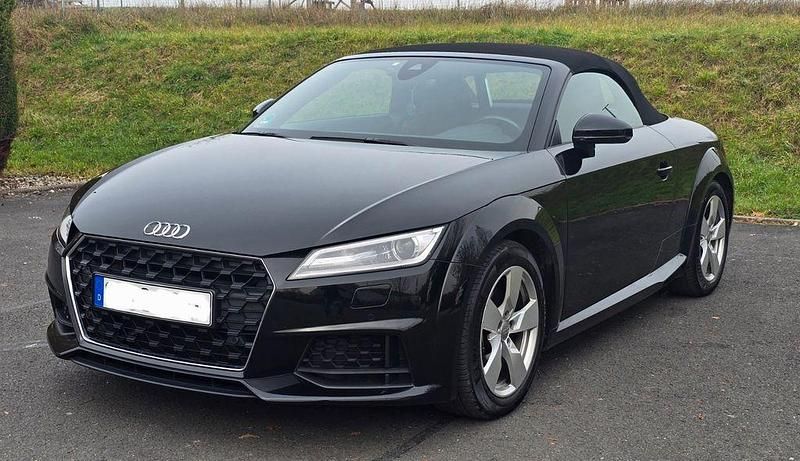 Gebraucht Audi TT Roadster Sport 197 PS (144 kW) 2021 Schwarz Cabrio