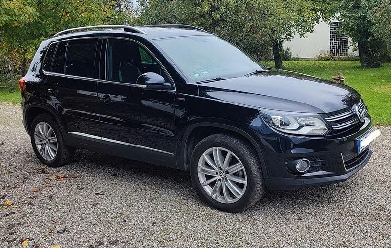 Schwarz Gebraucht 2014 VW Tiguan Sport SUV | 11.300 € (Guter Preis) - Bild 1/4