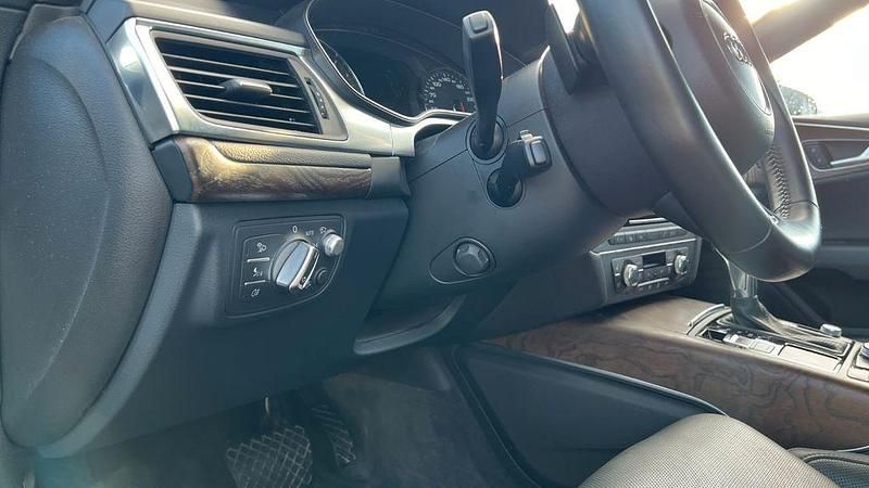 Gebraucht Audi A7 Sportback Ambiente 245 PS (180 kW) 2011 Silber Kleinwagen