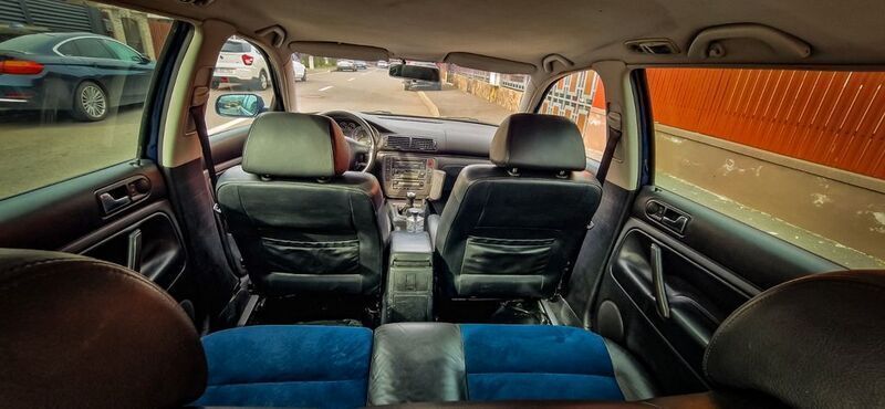 Blau Gebraucht 2002 VW Passat Highline Kombi | 2.500 € (Fairer Preis) - Bild 1/4